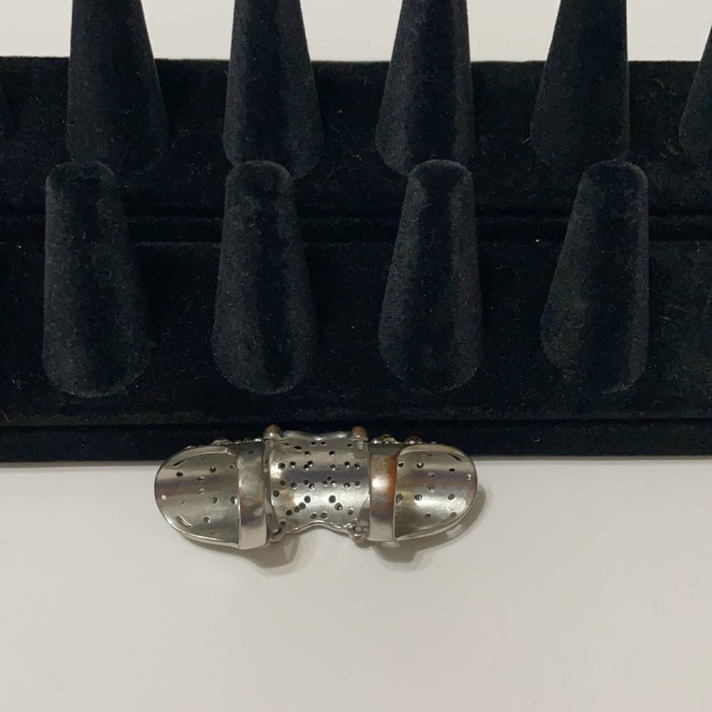 Statement Ring - Picture 6 of 8
